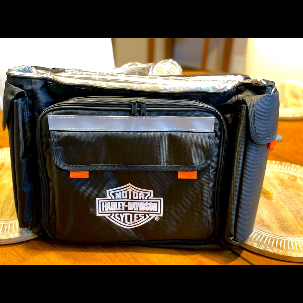 Harley Davidson Ice Chest/Bag NEW
